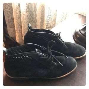 Very volatile ankle boots size 8